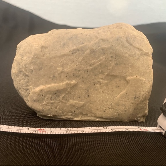 Paper Weights, Apple & Rock Decor, Preloved - Picture 5 of 6